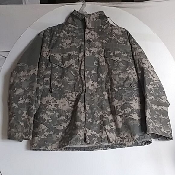 GI M-65 Field Jacket ACU Digital Camo Universal Pattern Fits Women's Large Well - Picture 1 of 12